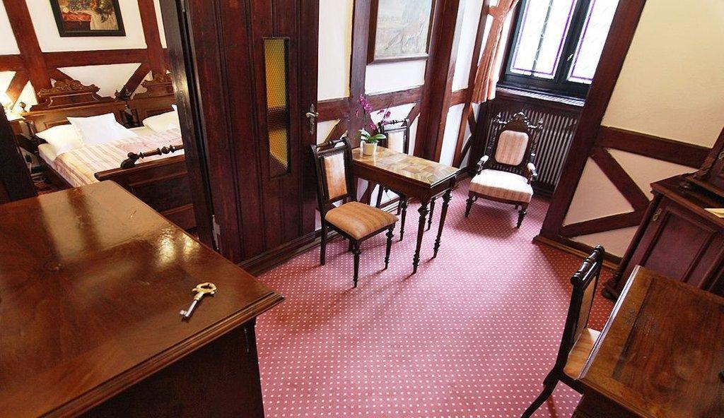 Hotel Noma Residence Zameczek Mysliwski Promnice Kobior Rom bilde